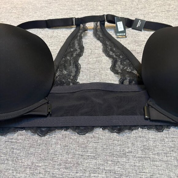 Torrid XO Plunge Push-Up Front-Close Bra, 44D - Picture 7 of 9